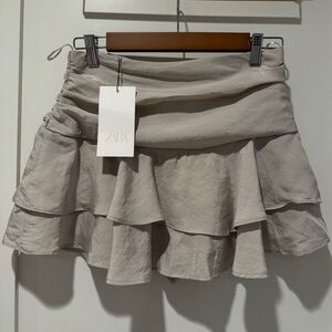 *NWT* Zara Skirt w Ruffles
